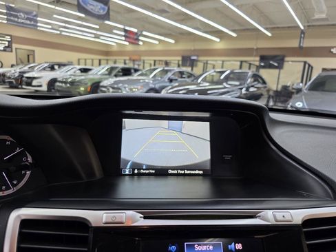 Used 2014 Honda Accord Touring image 30