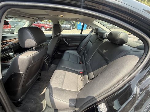 Used 2011 BMW 335i xDrive Sedan AWD/4WD image 18