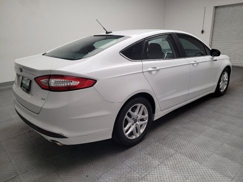 Used 2016 Ford Fusion SE FWD image 9