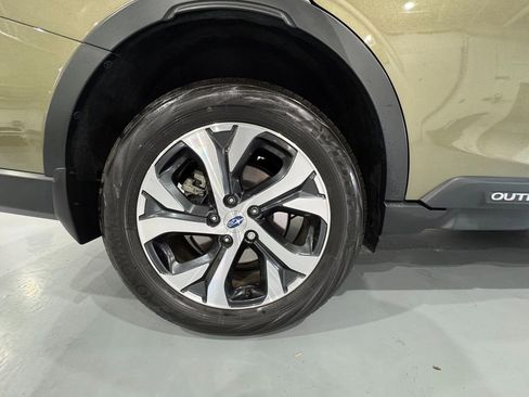 Used 2021 Subaru Outback Limited image 52