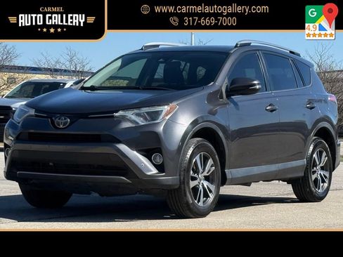 Used 2018 Toyota RAV4 XLE FWD image 1