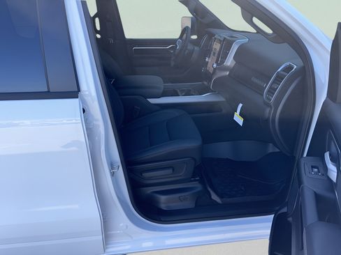 Used 2026 RAM 1500 Big Horn AWD/4WD image 12