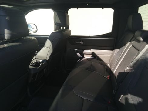 Used 2024 Toyota Tundra Platinum image 9