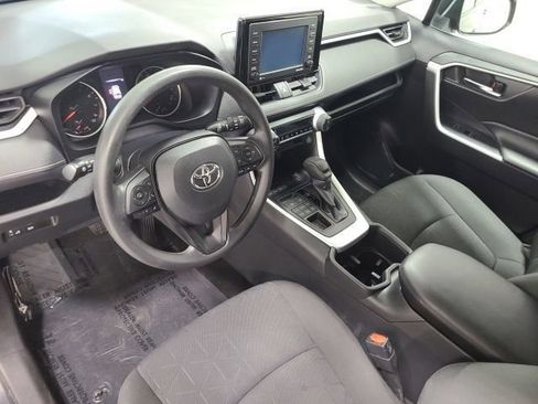 Used 2022 Toyota RAV4 XLE AWD/4WD image 20