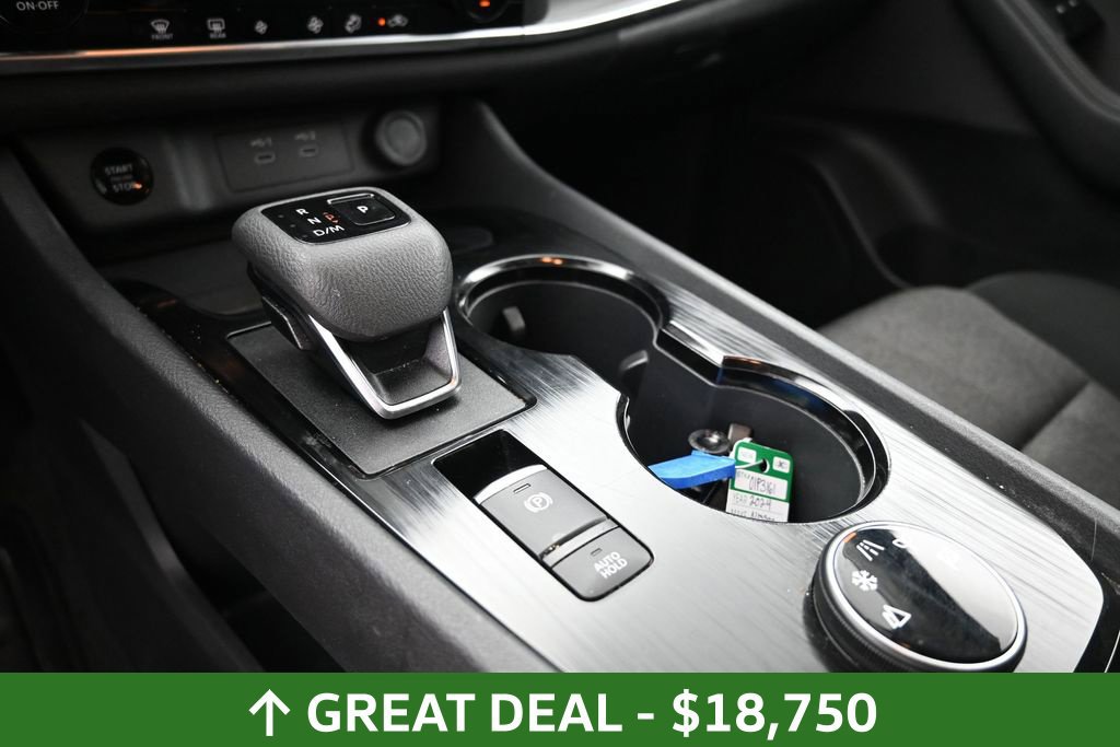 Used 2024 Nissan Rogue SV AWD/4WD image 27