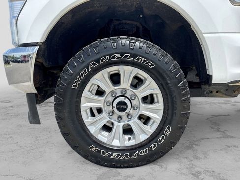 Used 2021 Ford F250 XLT AWD/4WD image 17
