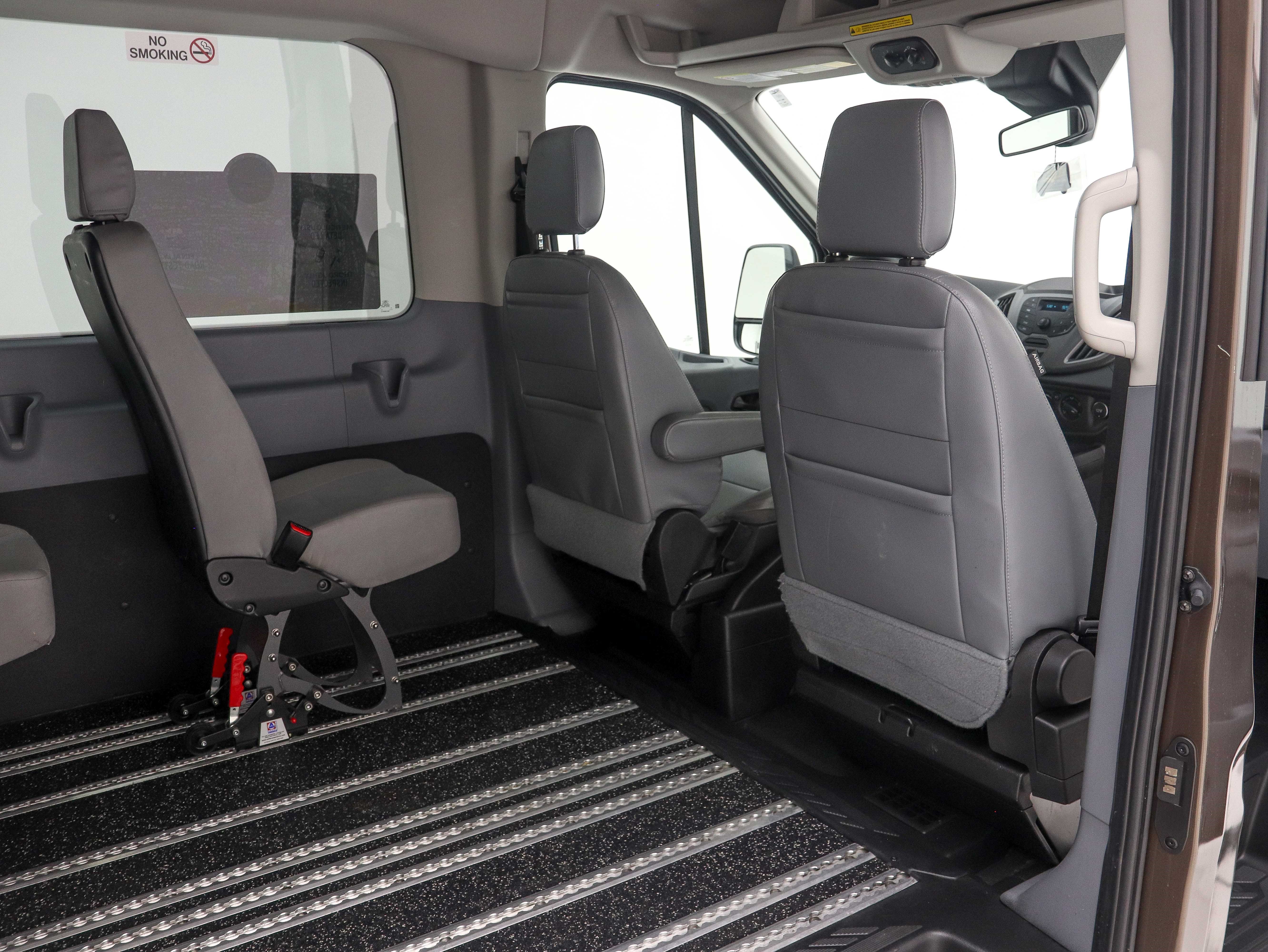 Used 2017 Ford Transit 350 XL RWD image 17