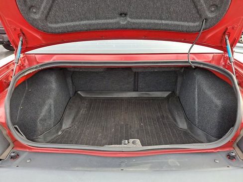 Used 2011 Dodge Challenger R/T image 26