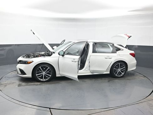 Used 2024 Honda Civic Touring image 42