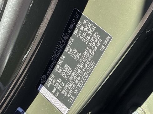 Used 2025 Hyundai Santa Cruz SEL image 34