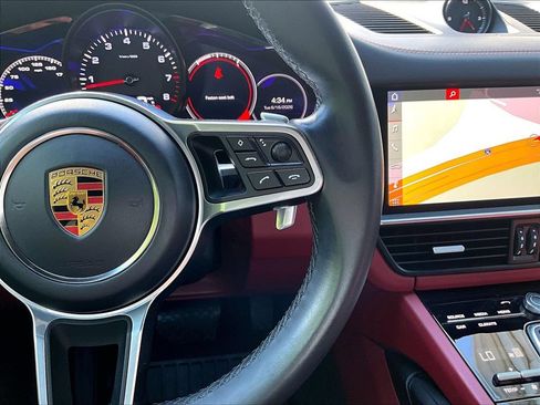 Certified 2021 Porsche Cayenne AWD/4WD image 24