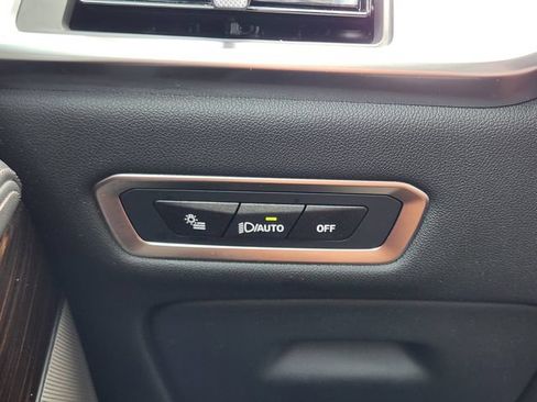 Used 2025 BMW X7 xDrive40i AWD/4WD image 23