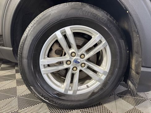 Used 2023 Ford Explorer XLT w/ Equipment Group 202A image 14