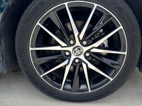 Used 2021 Toyota Camry SE w/ Cold Weather Package FWD image 26