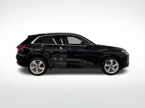 Certified 2025 Audi Q5 Premium w/ Premium Plus AWD/4WD image 6