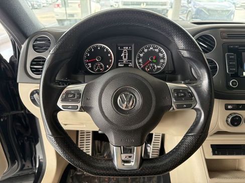Used 2015 Volkswagen Tiguan R-Line image 32