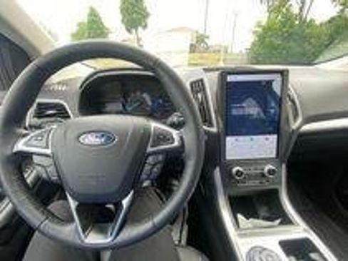 Certified 2024 Ford Edge SEL w/ Convenience Package AWD/4WD image 15