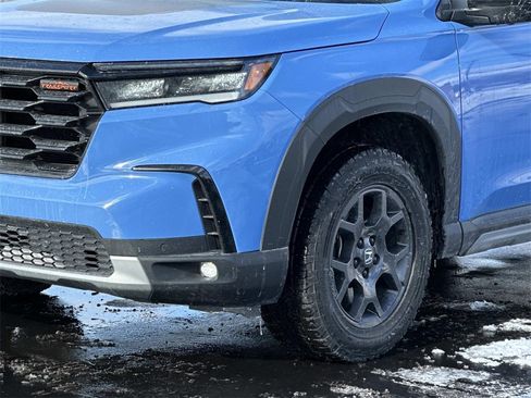 Used 2023 Honda Pilot TrailSport image 8