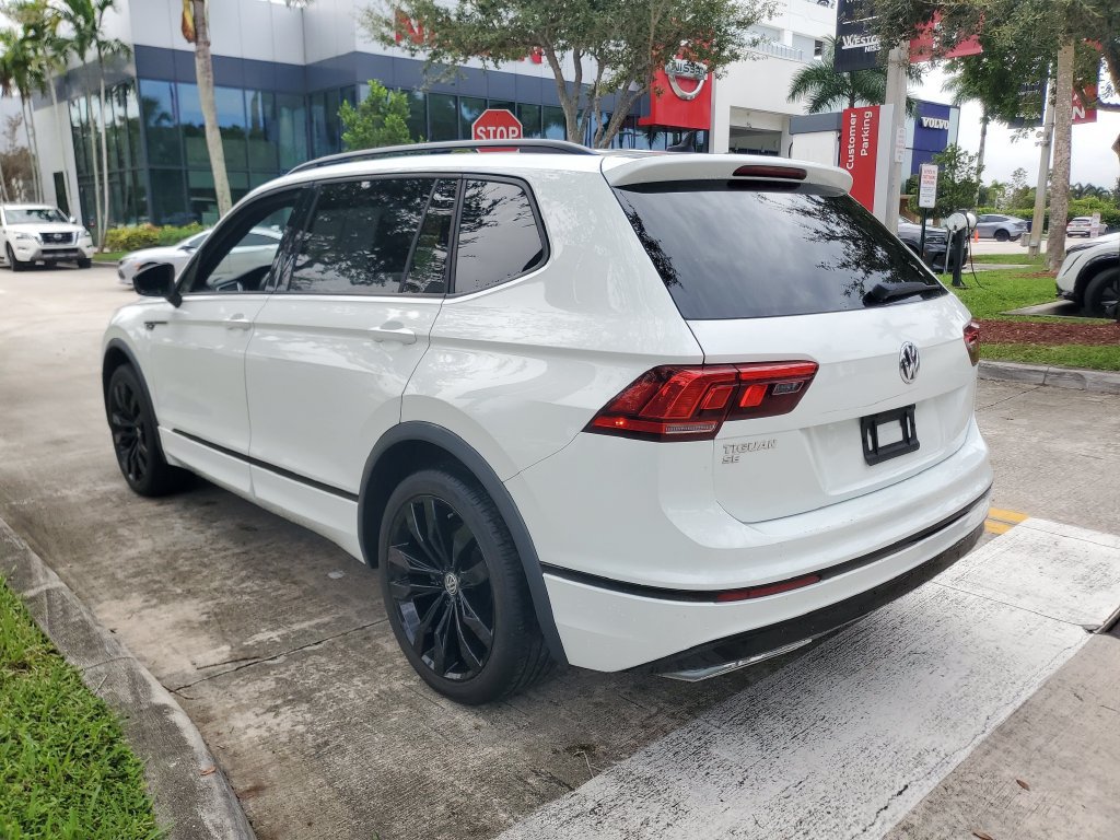 Used 2020 Volkswagen Tiguan SE R-Line FWD image 4