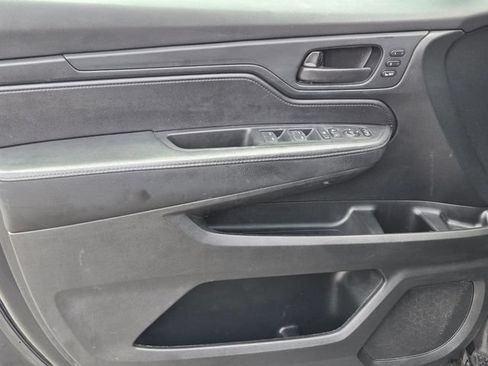 Used 2023 Honda Odyssey Sport image 13