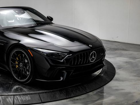 Used 2022 Mercedes-Benz SL 63 AMG 4MATIC image 31