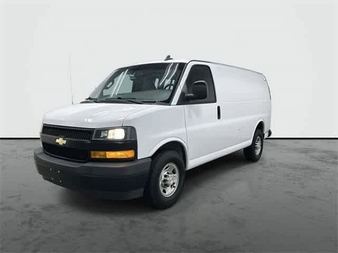 Used 2018 Chevrolet Express 2500 w/ Driver Convenience Package image 7