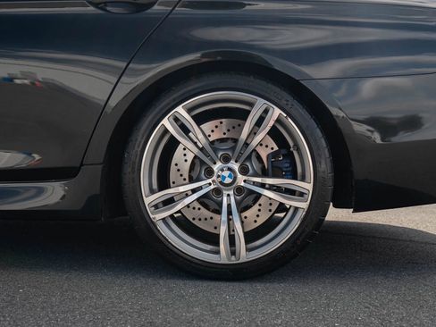 Used 2013 BMW M5 w/ Executive Pkg image 15