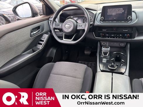 Used 2023 Nissan Rogue SV image 20