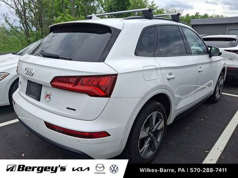 Used 2020 Audi Q5 2.0T Premium w/ Titanium Sport Package AWD/4WD image 5