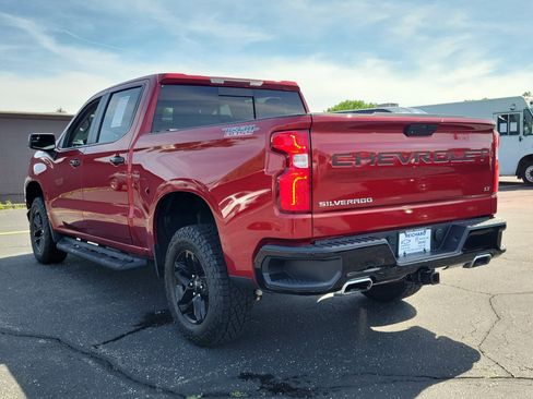 Used 2021 Chevrolet Silverado 1500 LT Trail Boss w/ Convenience Package II AWD/4WD image 3