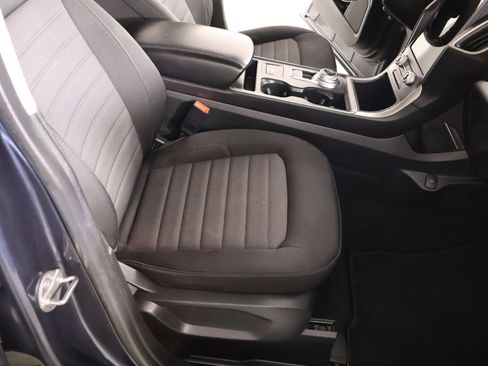 Used 2022 Ford Edge SE w/ Black Appearance Package AWD/4WD image 12
