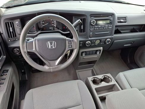 Used 2010 Honda Ridgeline RT image 2