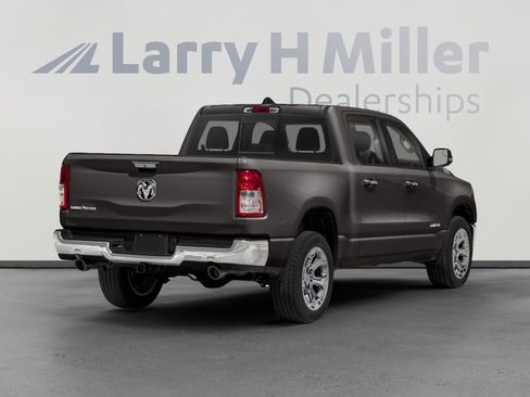 Used 2021 RAM 1500 Big Horn AWD/4WD image 3