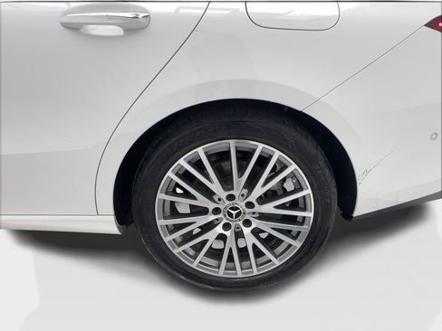 Used 2025 Mercedes-Benz CLA 250 image 12