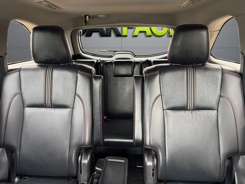Used 2019 Toyota Highlander SE AWD/4WD image 37