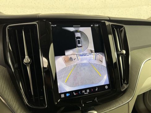 Certified 2024 Volvo XC60 B5 Plus image 23