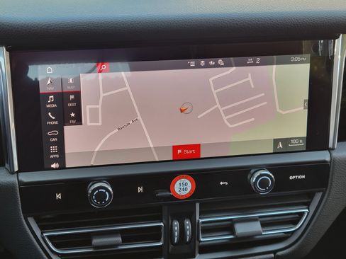 New 2026 Porsche Macan AWD/4WD image 18