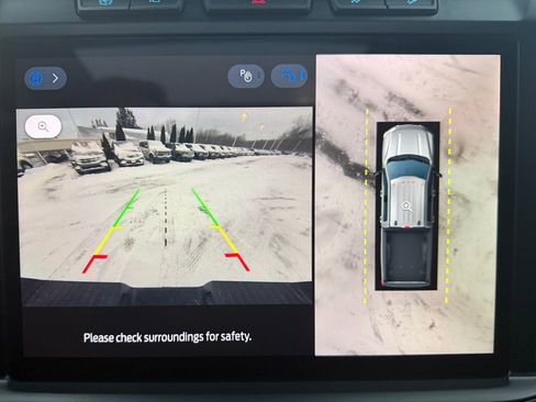 Used 2023 Ford F350 Lariat w/ Chrome Package image 33