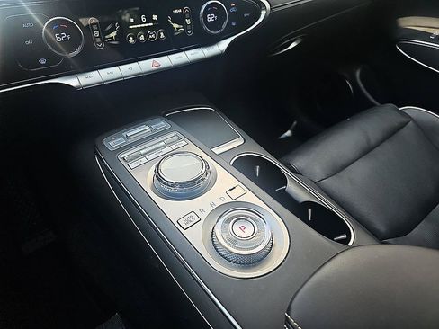 Used 2025 Genesis Electrified GV70 w/ Prestige Package AWD/4WD image 23