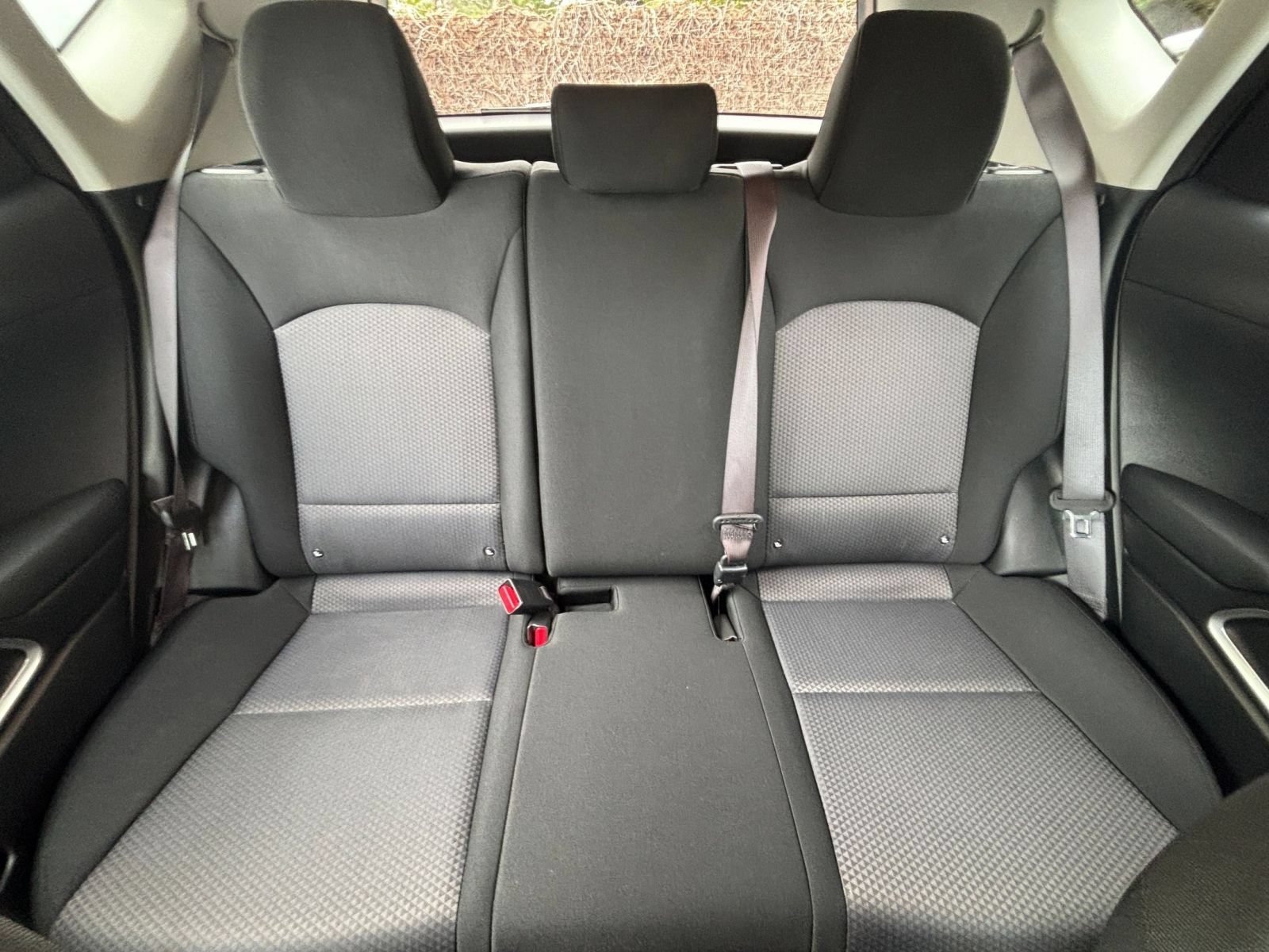 Used 2025 Kia Soul LX w/ LX Technology Package FWD image 35