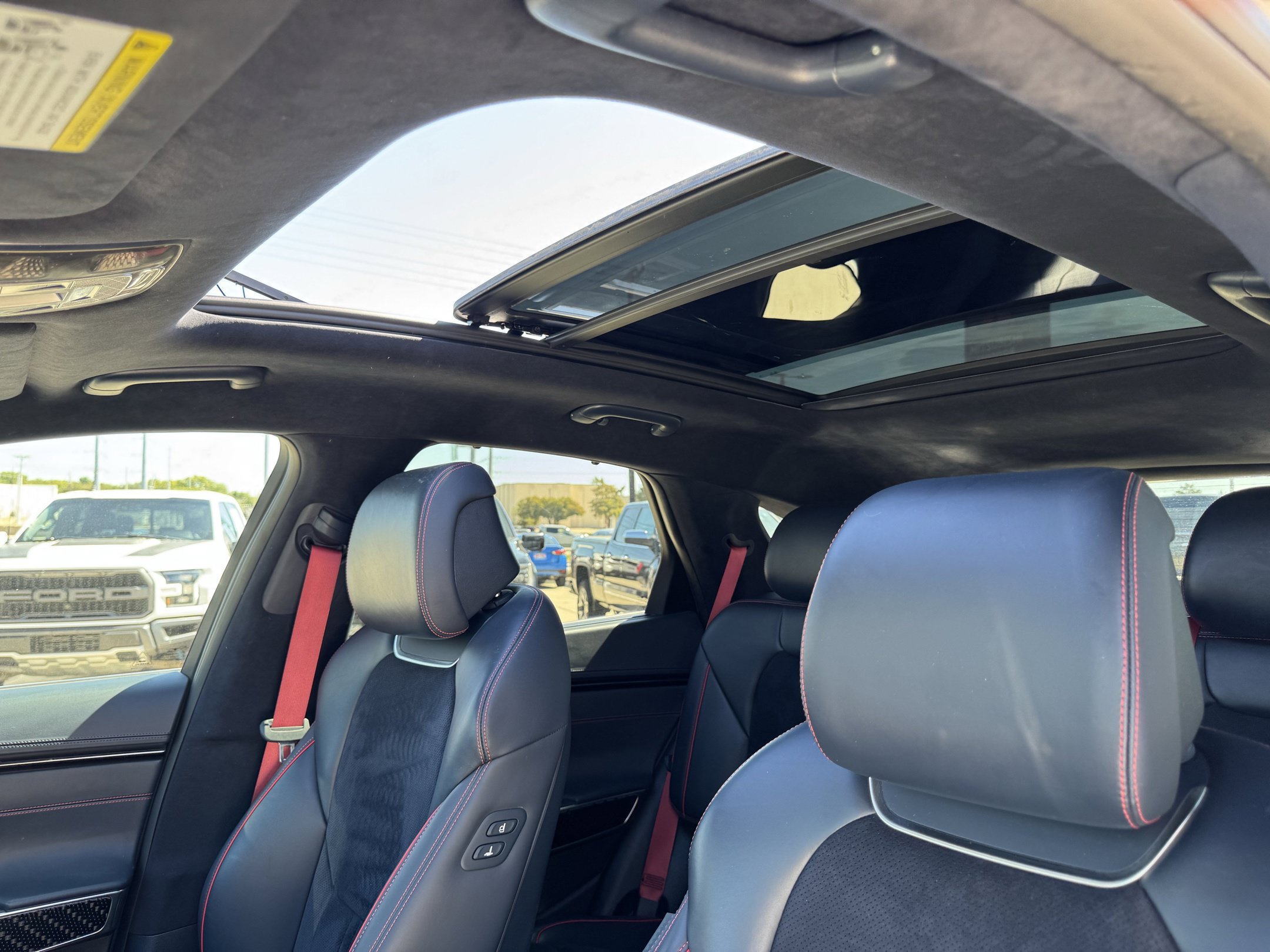 Used 2022 Genesis GV70 3.5T Sport w/ Sport Prestige Package AWD/4WD image 34