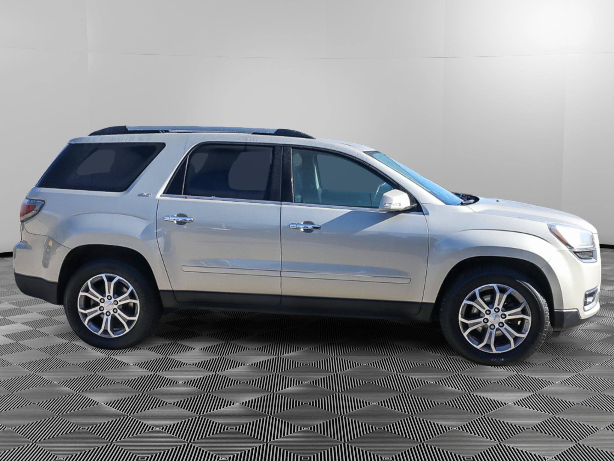 Used 2014 GMC Acadia SLT FWD image 8