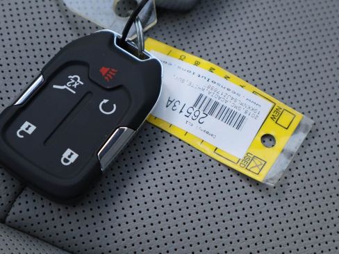 Used 2018 GMC Acadia SLT image 34