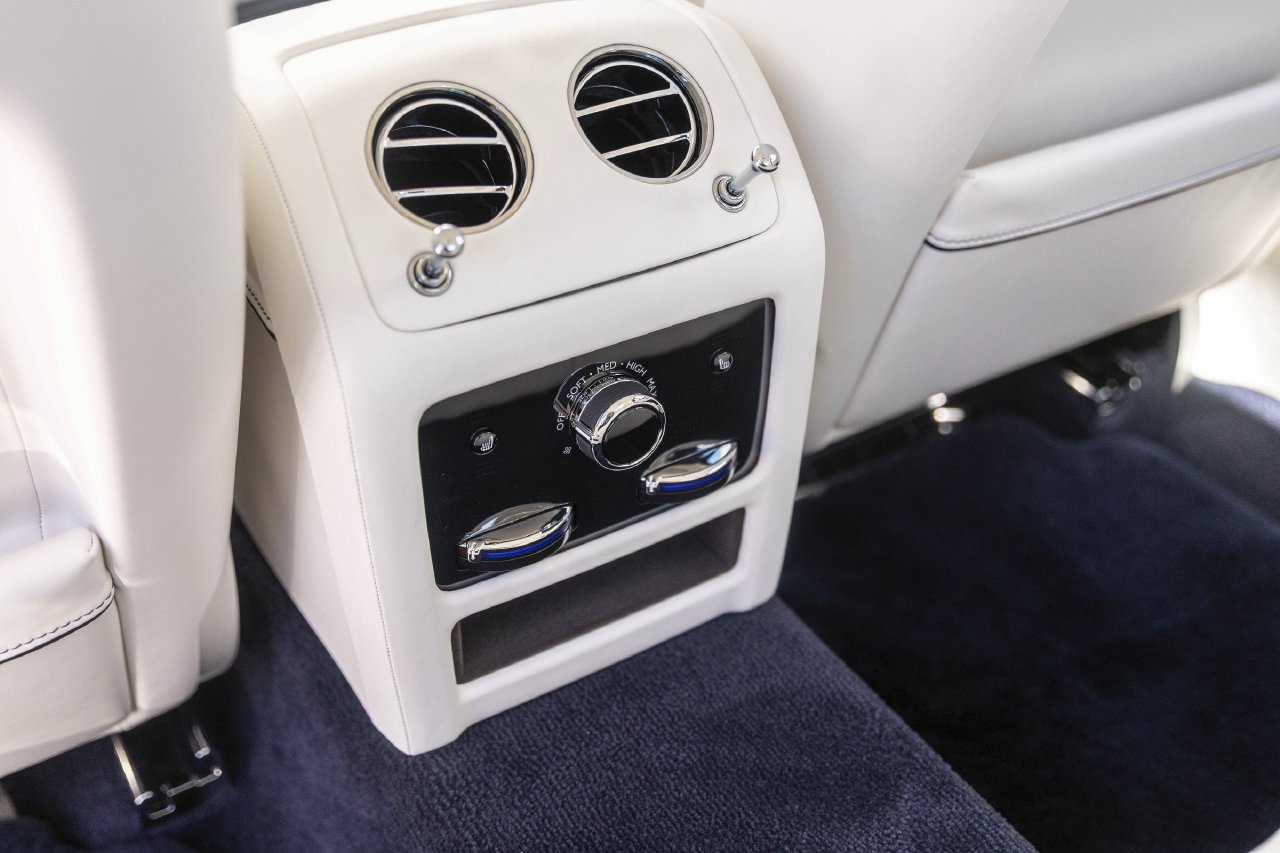 Certified 2025 Rolls-Royce Ghost AWD/4WD image 54