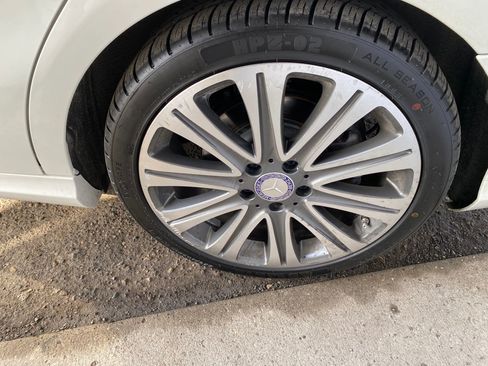 Used 2017 Mercedes-Benz CLA 250 4MATIC image 24