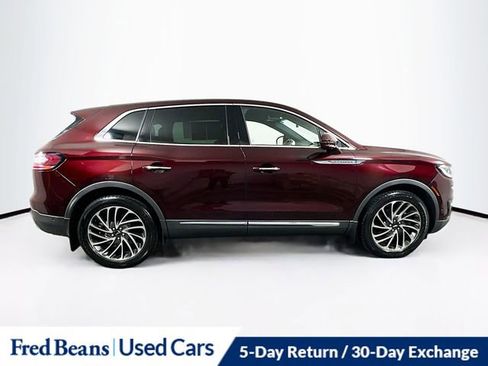 Used 2020 Lincoln Nautilus Reserve w/ Equipment Group 201A image 9