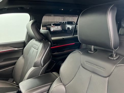 New 2024 Jeep Grand Cherokee L Overland w/ Advanced Protech Group III image 16