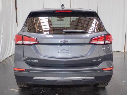 Used 2022 Chevrolet Equinox LT image 3