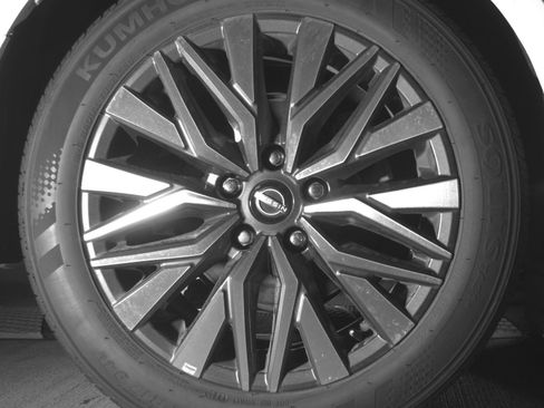 Used 2025 Nissan Altima 2.5 SV image 15