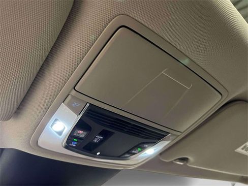 Used 2025 Acura TLX w/ Technology Package image 30